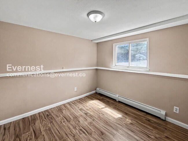 Building Photo - 1709 Hampton S