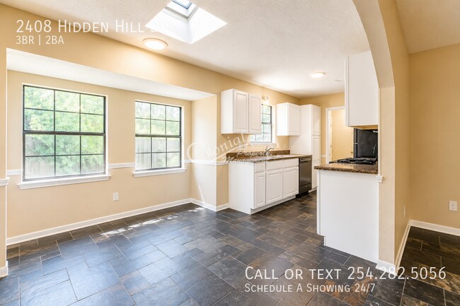 Building Photo - 2408 Hidden Hill Dr