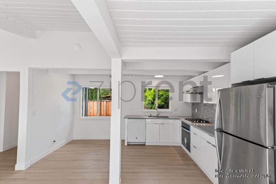 Building Photo - 4201 Ruthelma Ave