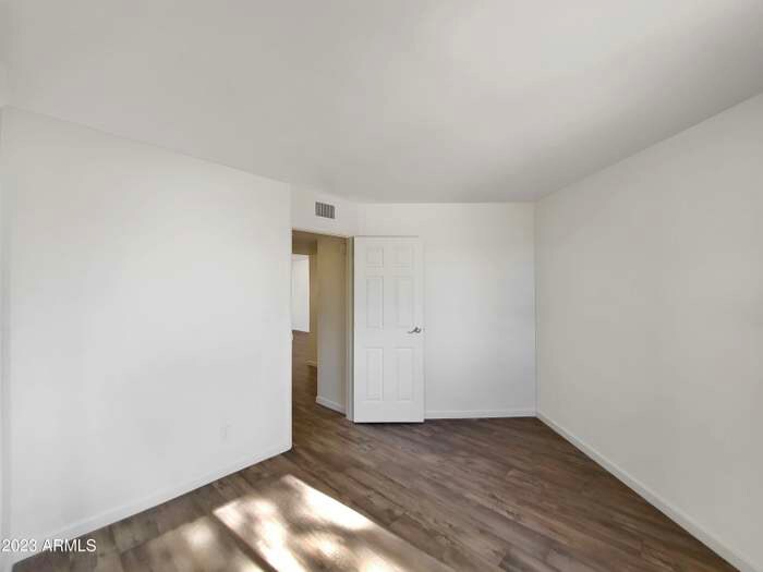Building Photo - 985 N Granite Reef Rd