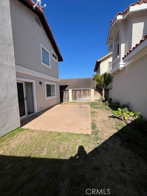 Building Photo - 2224 Ruhland Ave