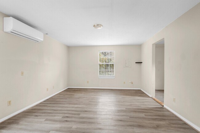 Building Photo - 1478 Apache Dr