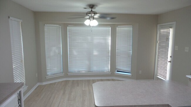 Building Photo - 1305 Remington Ct