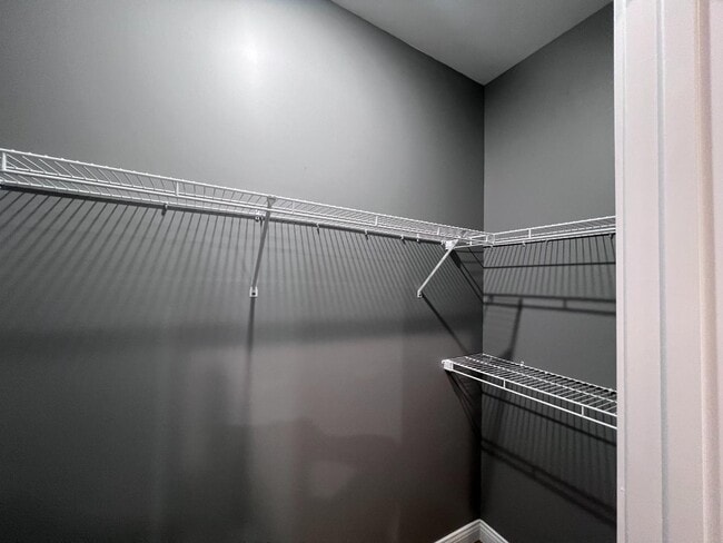 Building Photo - 235 Guthrie Dr