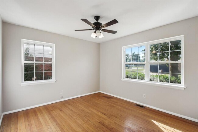 Building Photo - 309 Sherri Ln