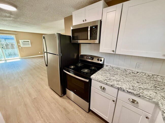 Building Photo - 3621 Butternut Dr