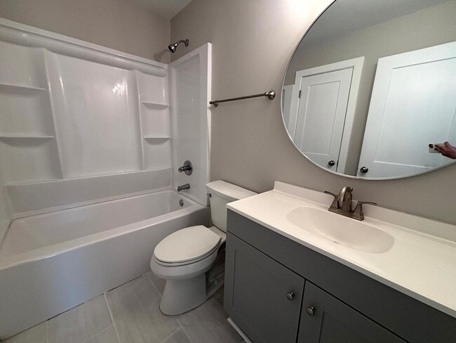 Building Photo - 575 Countrytown Dr