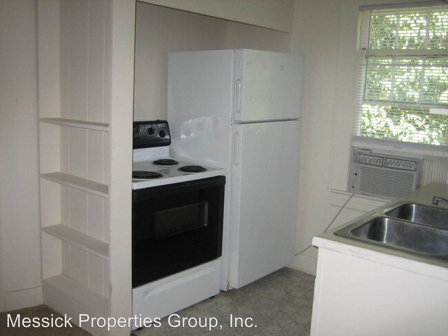 Building Photo - 725 Gales Ave