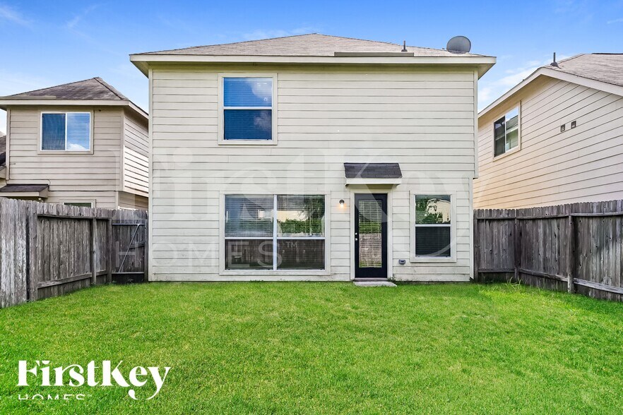 Building Photo - 15534 Kiplands Bend Dr