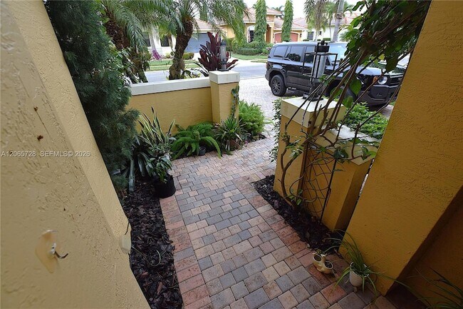 Building Photo - 10086 Noceto Way