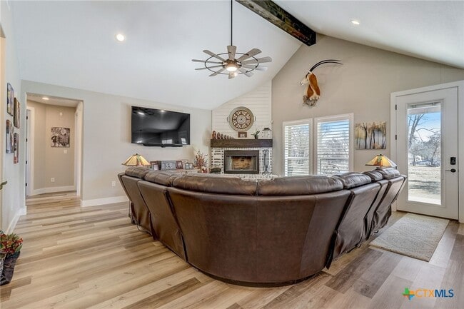 Building Photo - 281 Cibolo Way