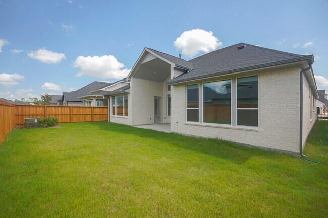 Building Photo - 28156 Graywood Dr