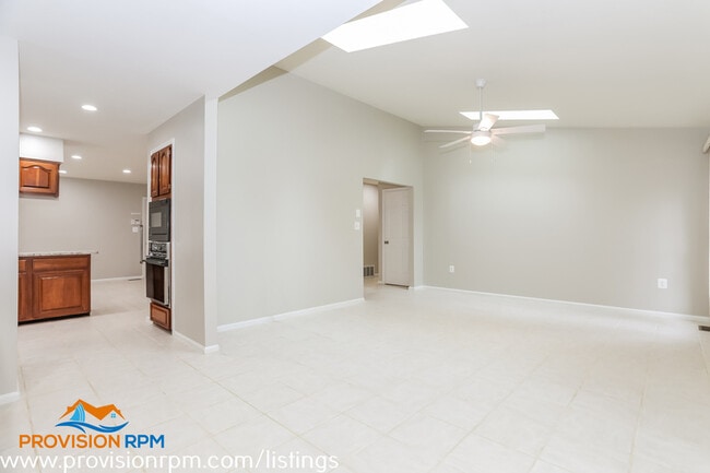 Building Photo - 861 Boatswain Way