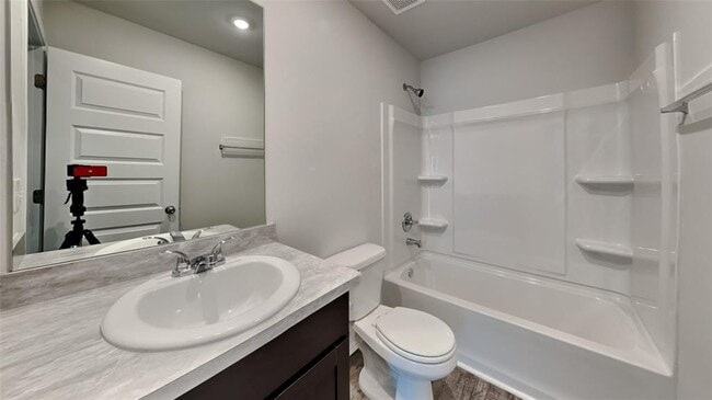 Building Photo - 6141 Bradford Pear Ln