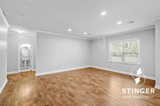 Building Photo - 22 Burley Ln