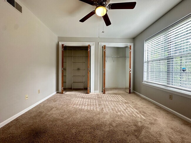 Building Photo - Condo for rent in Vestavia Hills