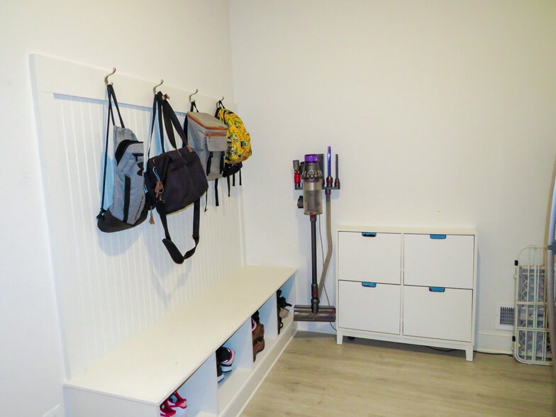 Building Photo - 24353 White Elm Pl