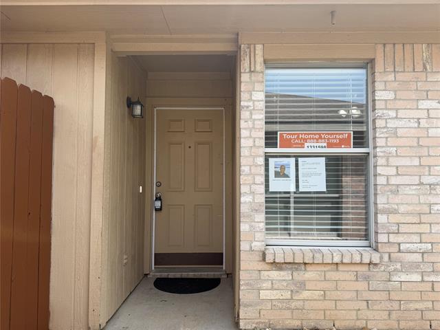 Building Photo - 10239 Blackjack Oaks Dr