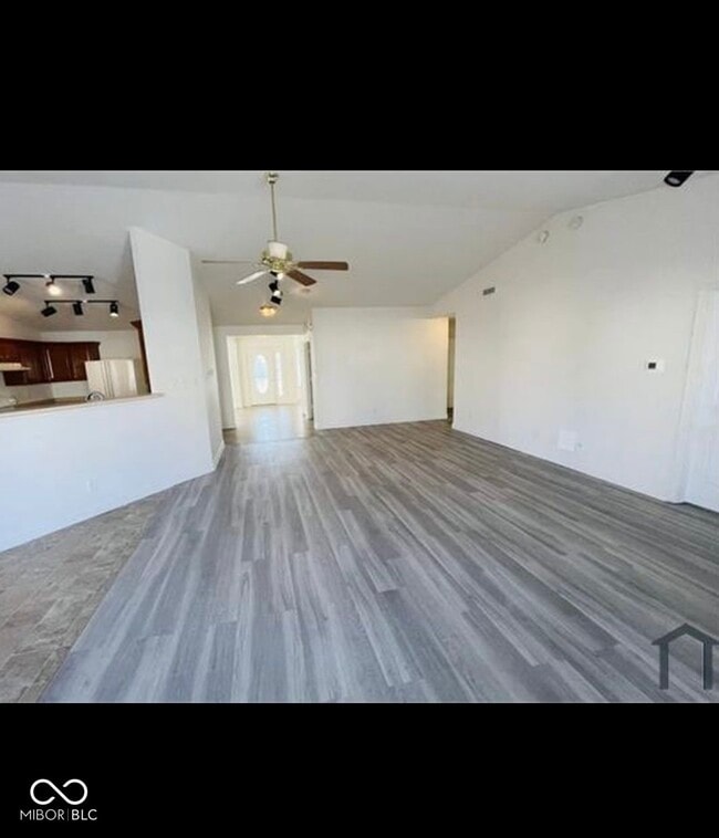 Building Photo - 12540 Majestic Way