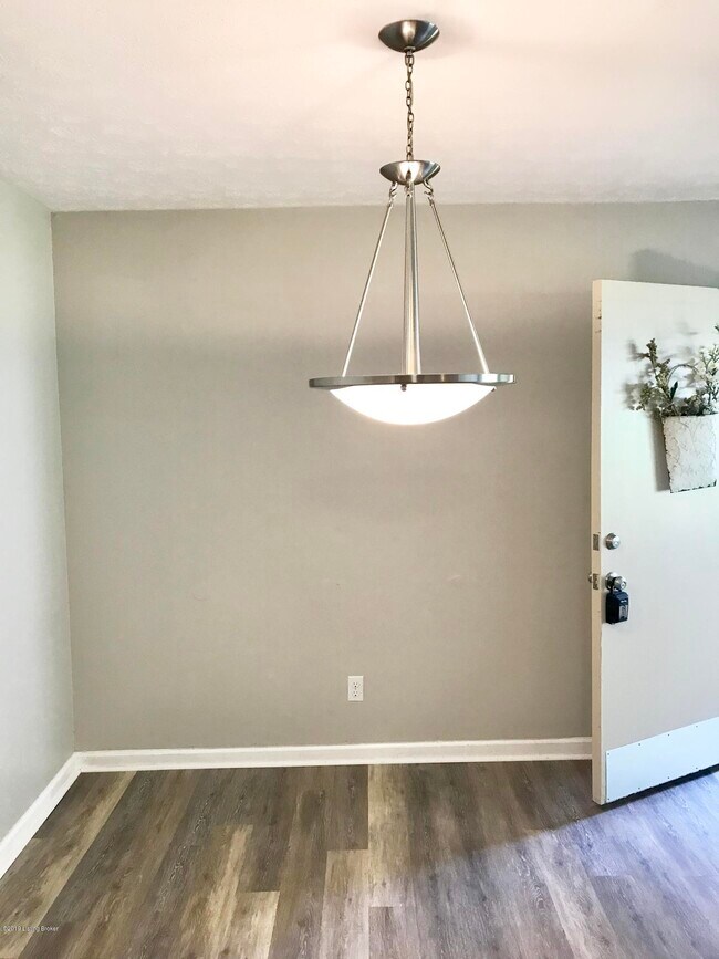 Building Photo - 7904 Grenoble Ln