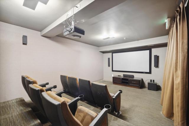 Building Photo - 1 bedroom in Seattle WA 98122