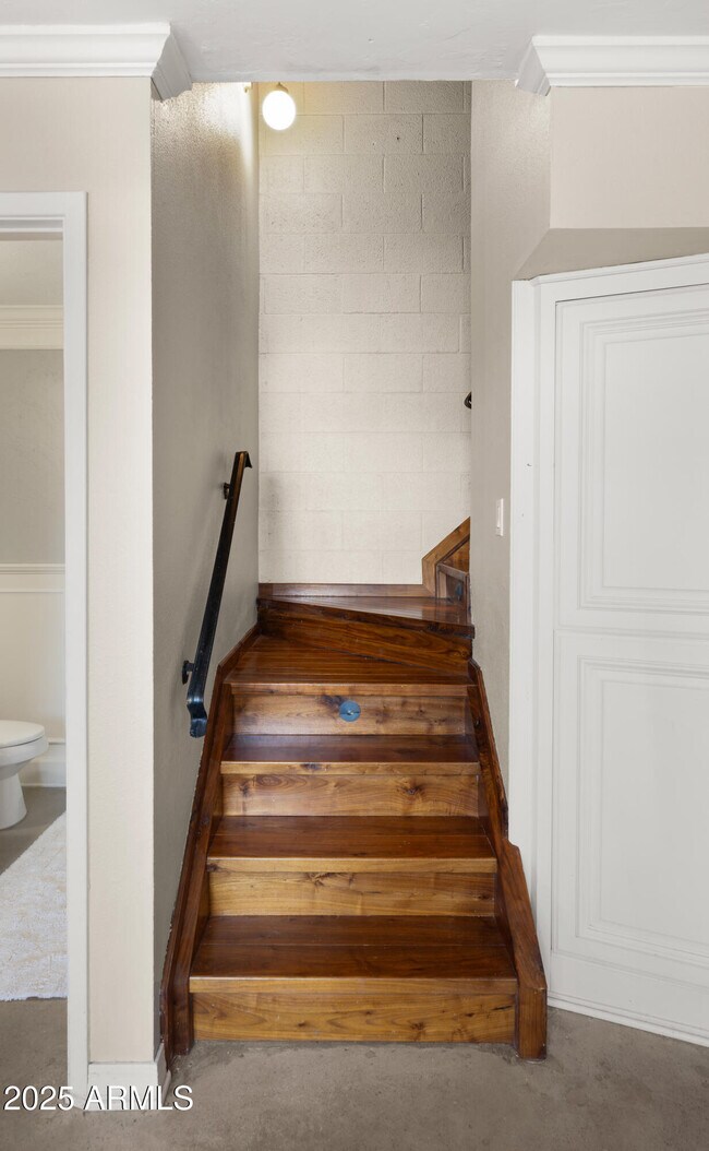 Building Photo - 8135 N 32nd Dr