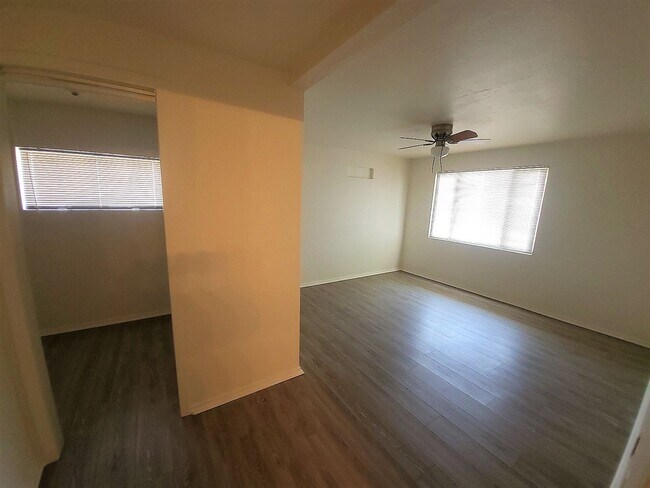 Building Photo - NORTH CENTRAL PHOENIX W/POOL!