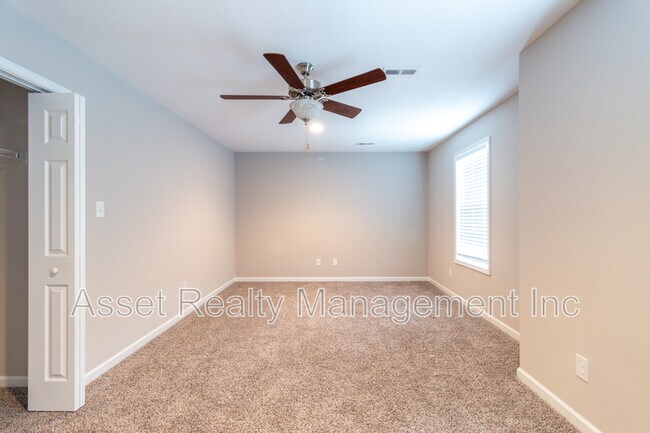 Building Photo - 8205 Zodiac Ln