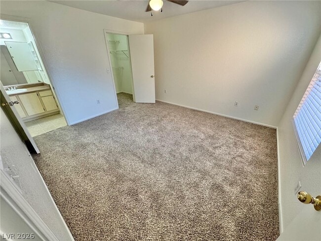 Building Photo - 555 E Silverado Ranch Blvd