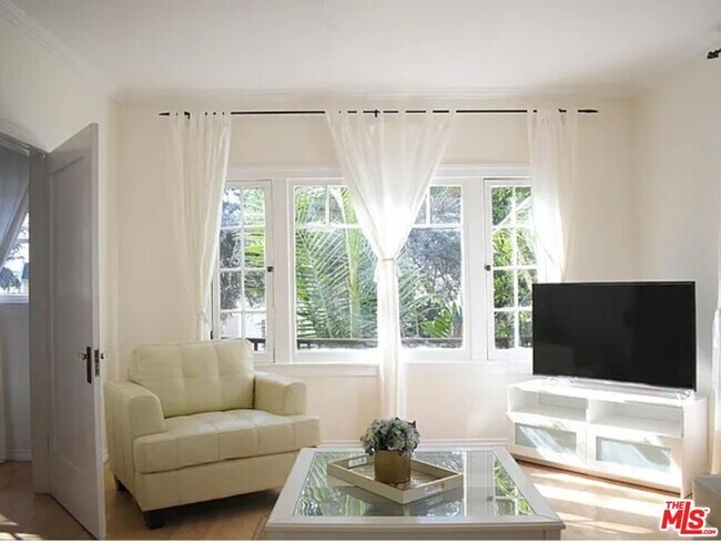 Building Photo - 1121 15th St