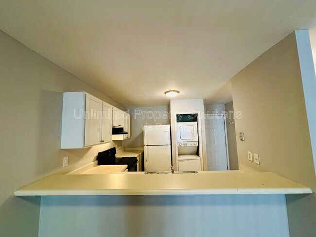 Building Photo - 211 Sunn Aire Ct