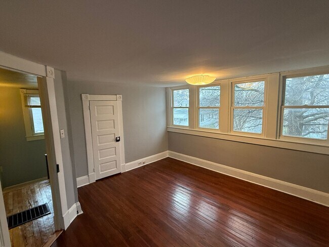 Building Photo - Single-Family Home with Fenced Yard in Cambridge, MD