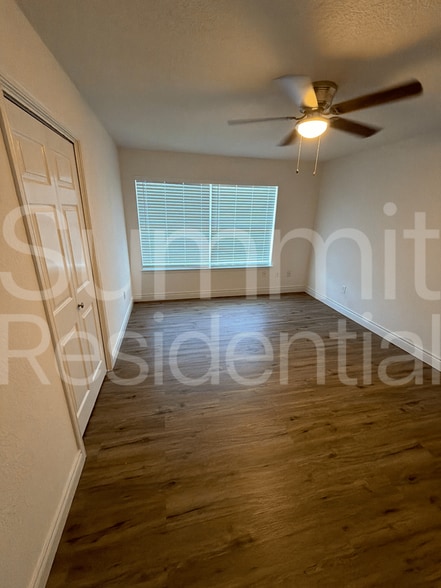 Building Photo - 190 Prairie Springs Loop