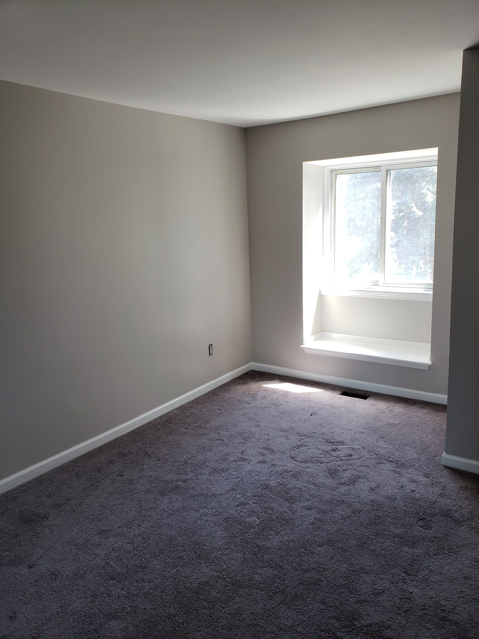 Primary BR Window Seat - 41164 N Woodbury Green Dr