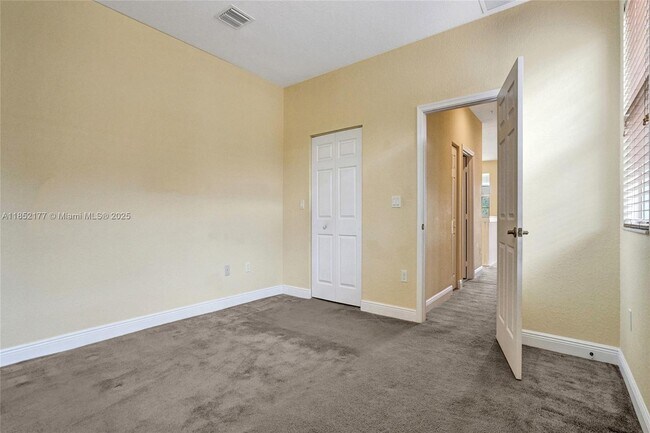 Building Photo - 1401 SW 147th Ter