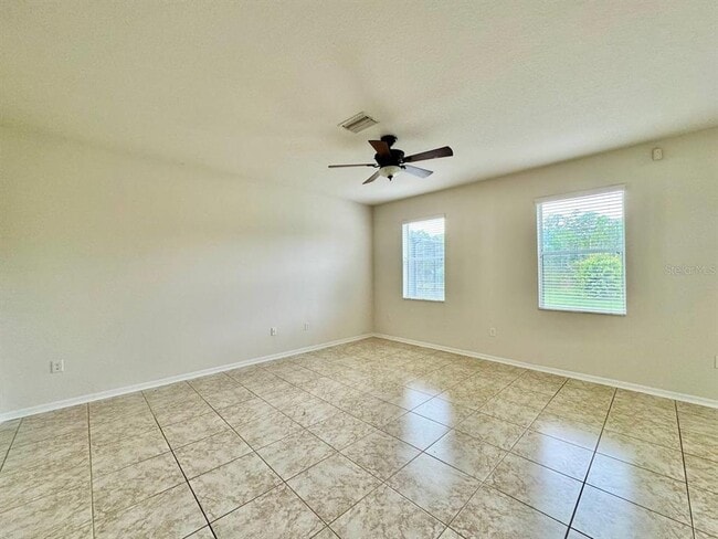 Building Photo - 9614 Oak Glade Ave
