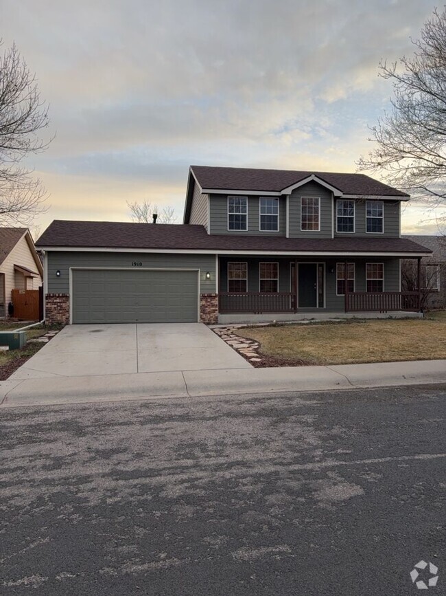 Building Photo - REDUCED RENT: 3bd/3ba Home with a backyard...