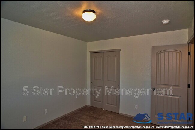 Building Photo - 703 Lt Joe Magellanes Rd