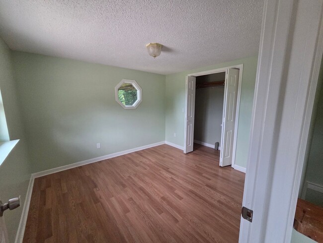 Building Photo - 171 Gilmer St