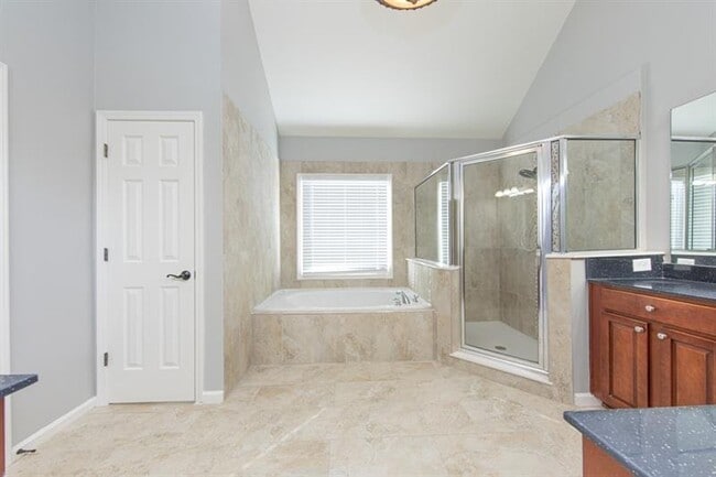 Building Photo - 1763 Crossvale Dr