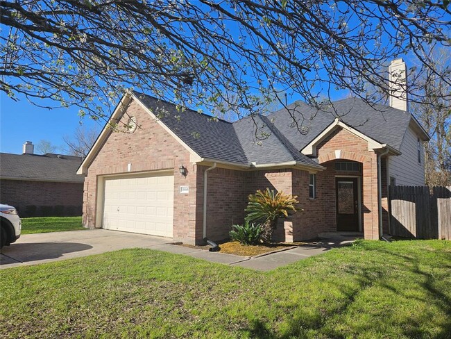 Building Photo - 18468 Sunrise Oaks Ct