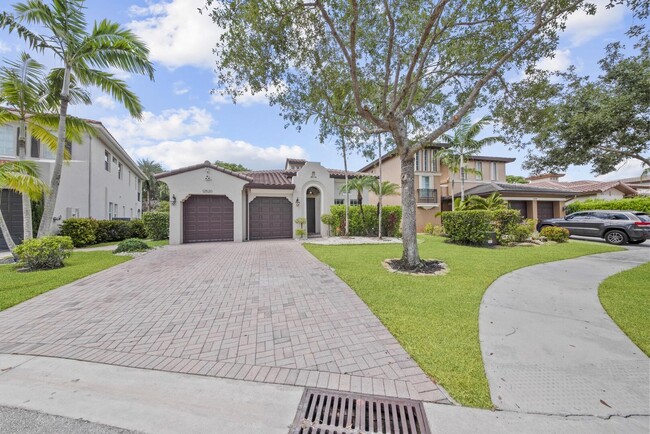 Building Photo - 12520 NW 79th Manor