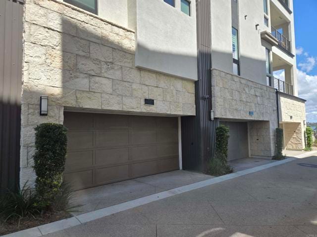 Building Photo - 8337 Distinctive Dr