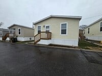 Building Photo - 198 Bluejay Ln