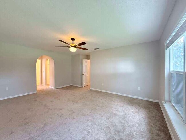 Building Photo - 13046 Waterbourne Dr