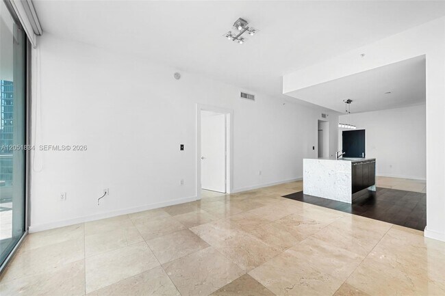Building Photo - 900 Biscayne Blvd