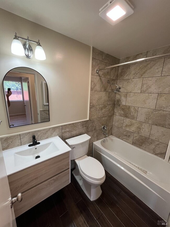 Building Photo - 443 San Marin Dr