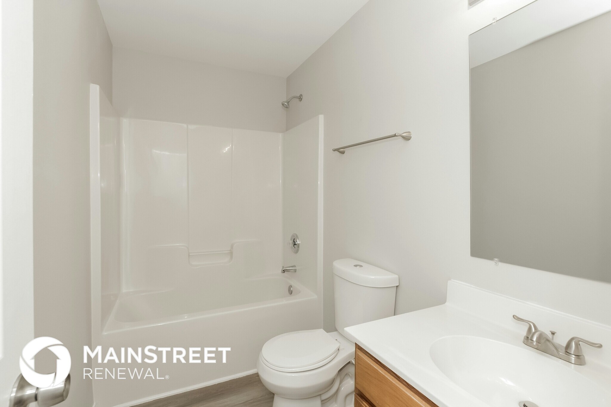 Building Photo - 11023 Thousand Oaks Dr