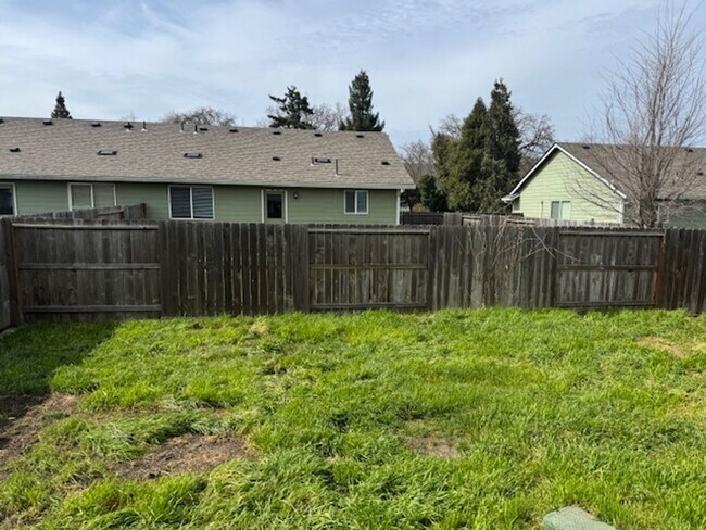 Building Photo - 3530 Britt Ave