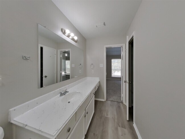 Building Photo - 3703 Bent Springs Ln